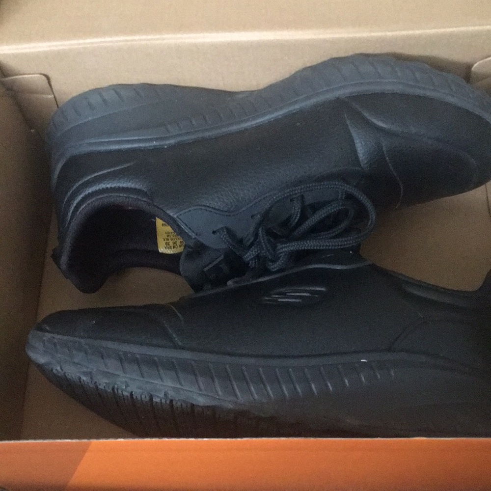 Skechers Work Footwear with Memory Foam - Picture 3 of 12
